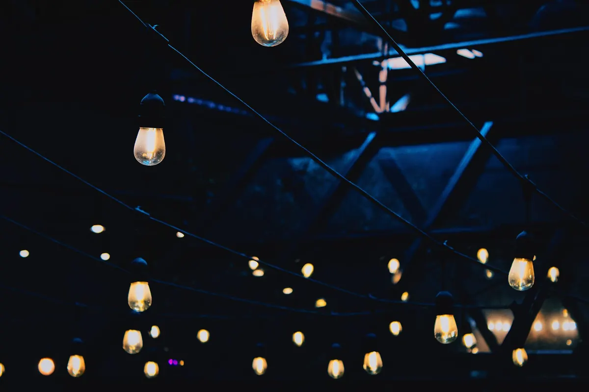 Chapel Lighting 101: Warm vs. Cool Light for Ceremonies and Photos
