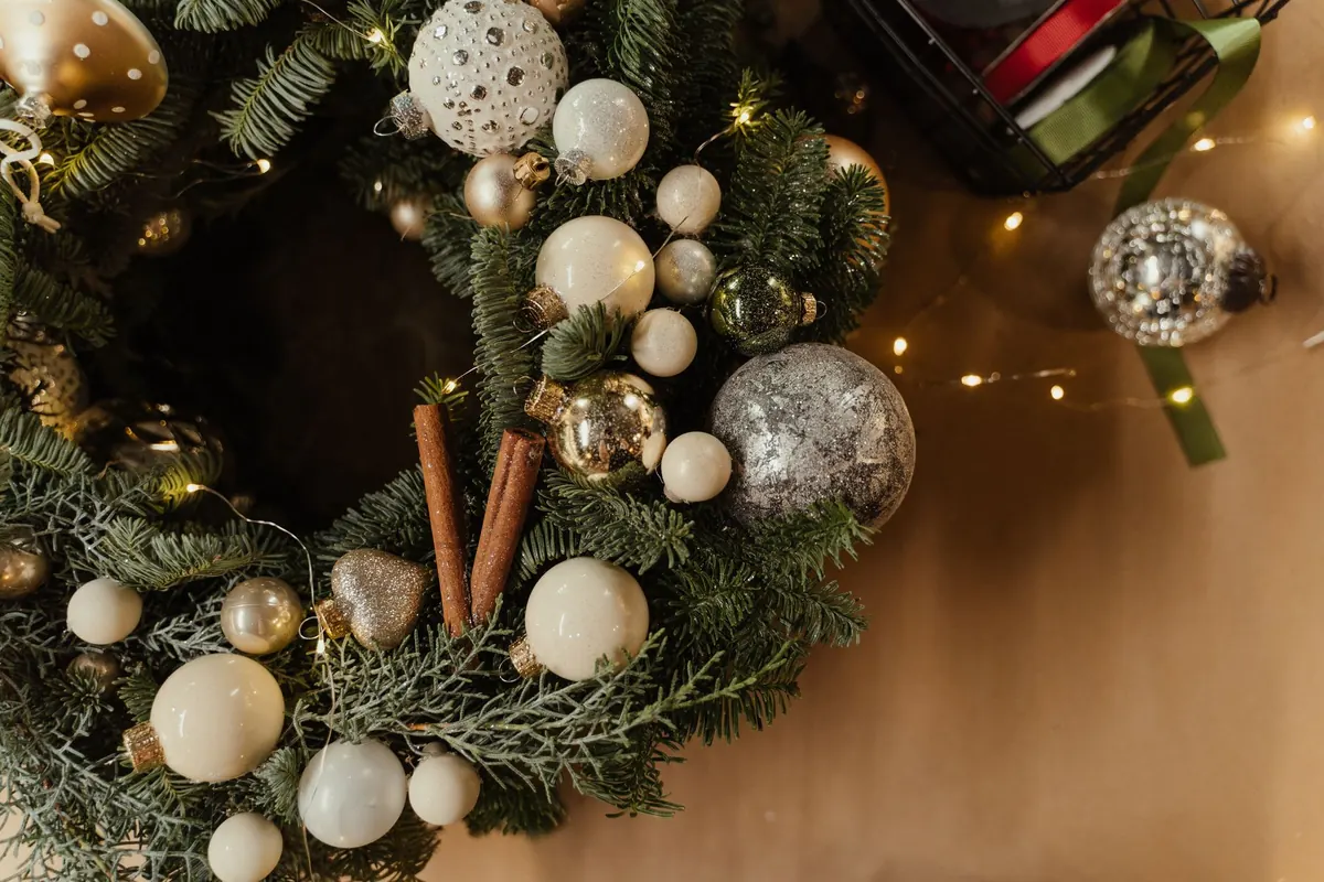 Christmas Chapel Decor: Advent Wreaths, Greens, and Garland